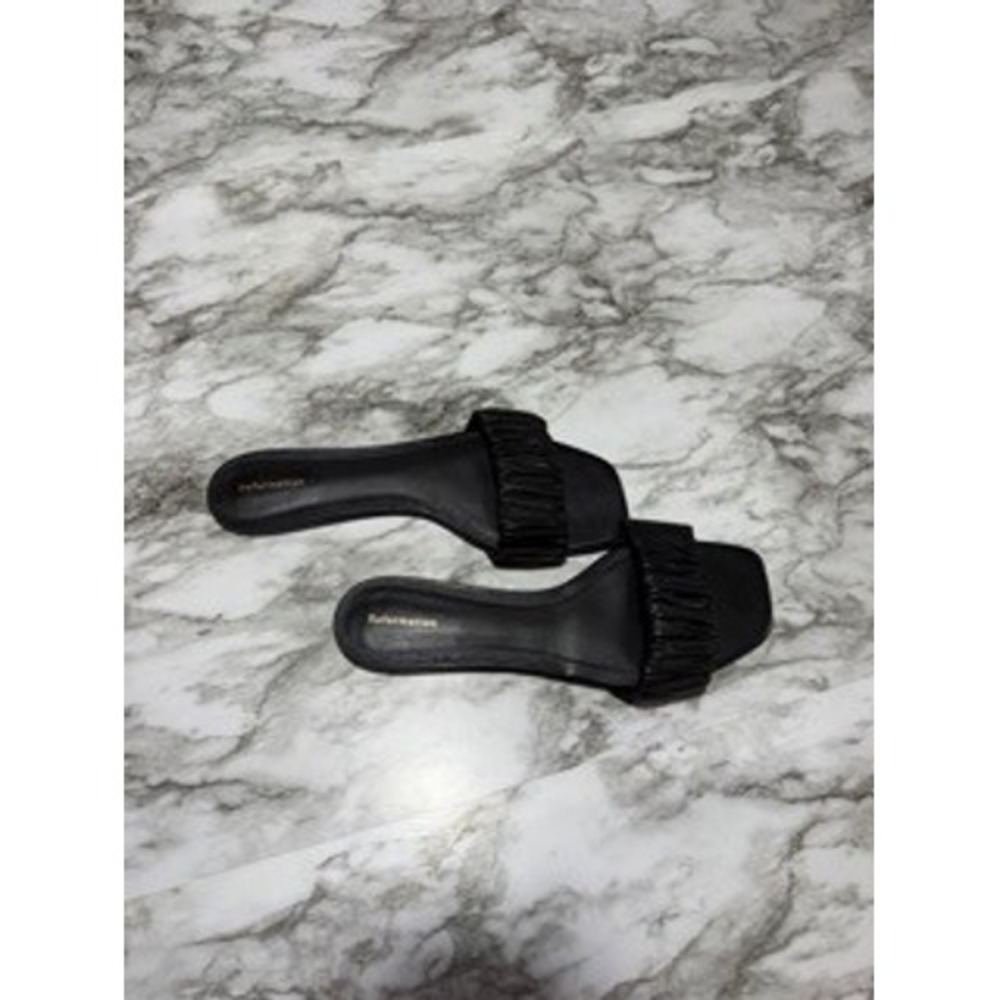 Reformation Black Ruched Slide Sandals Flats Minimalist Chic Shoes - Picture 4 of 6